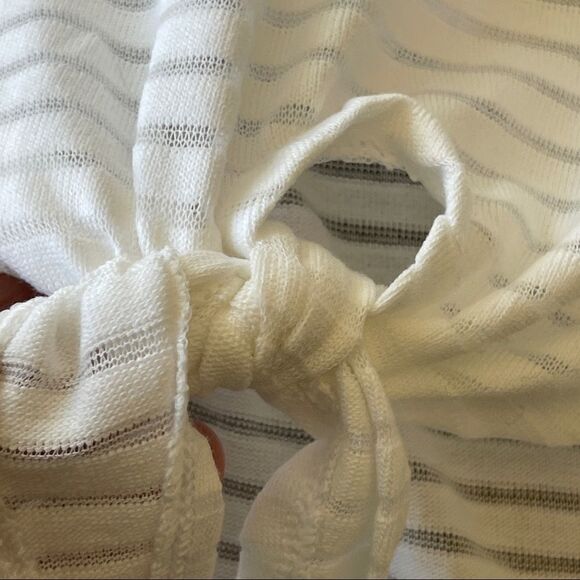 Chico's Tie Front Sheer Striped Long Sleeve Scooped Neck Tee - Size 8 - Picture 4 of 9